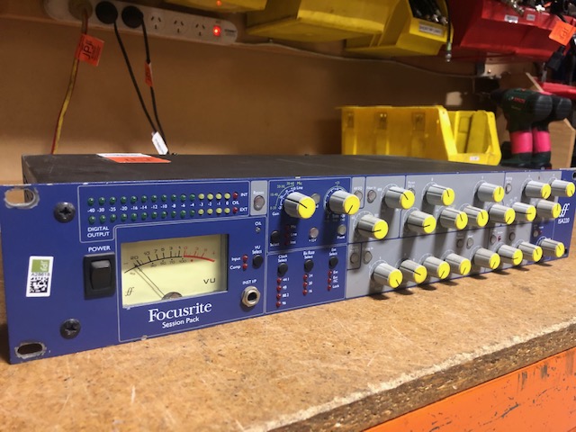 Focusrite ISA 220 Mic Preamp / EQ / Compressor