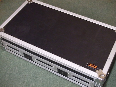 Small DJ Coffin Roadcase – AVE LiteCase