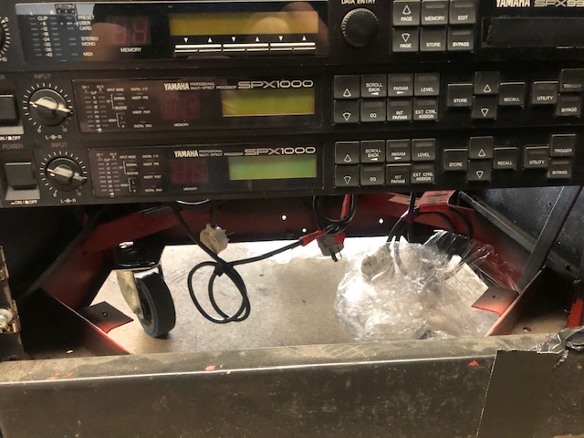 Yamaha SPX1000 Multi-Effects Processor